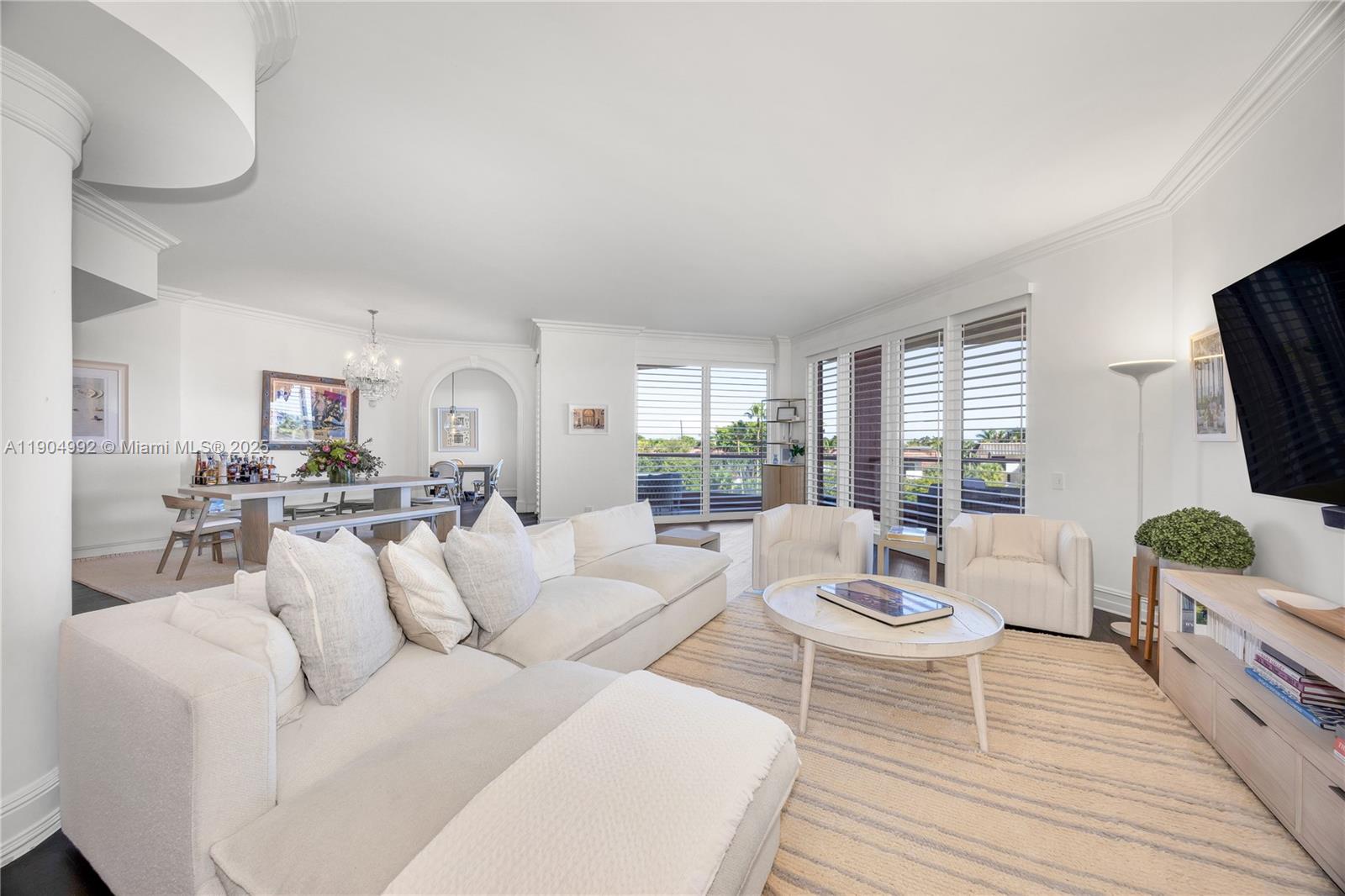 10 Edgewater Dr #4F, Coral Gables FL 33133