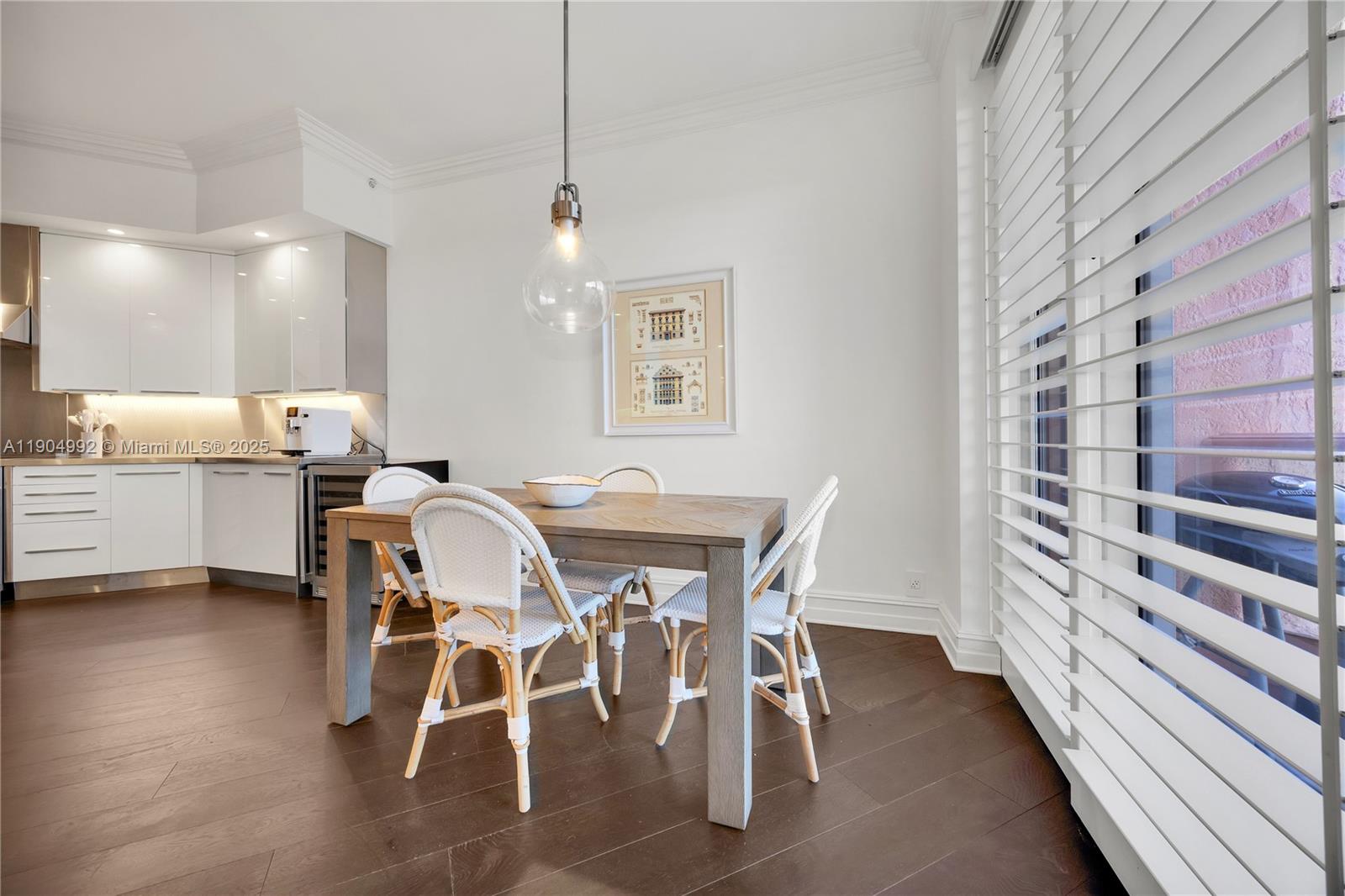 10 Edgewater Dr #4F, Coral Gables FL 33133