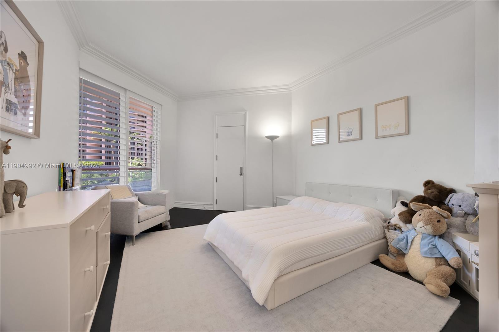 10 Edgewater Dr #4F, Coral Gables FL 33133