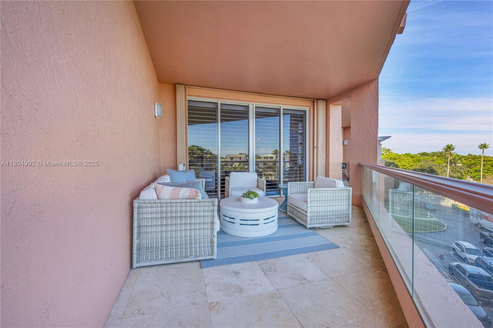 10 Edgewater Dr #4F, Coral Gables FL 33133