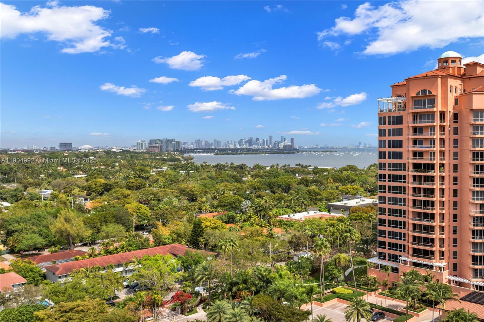 10 Edgewater Dr #4F, Coral Gables FL 33133