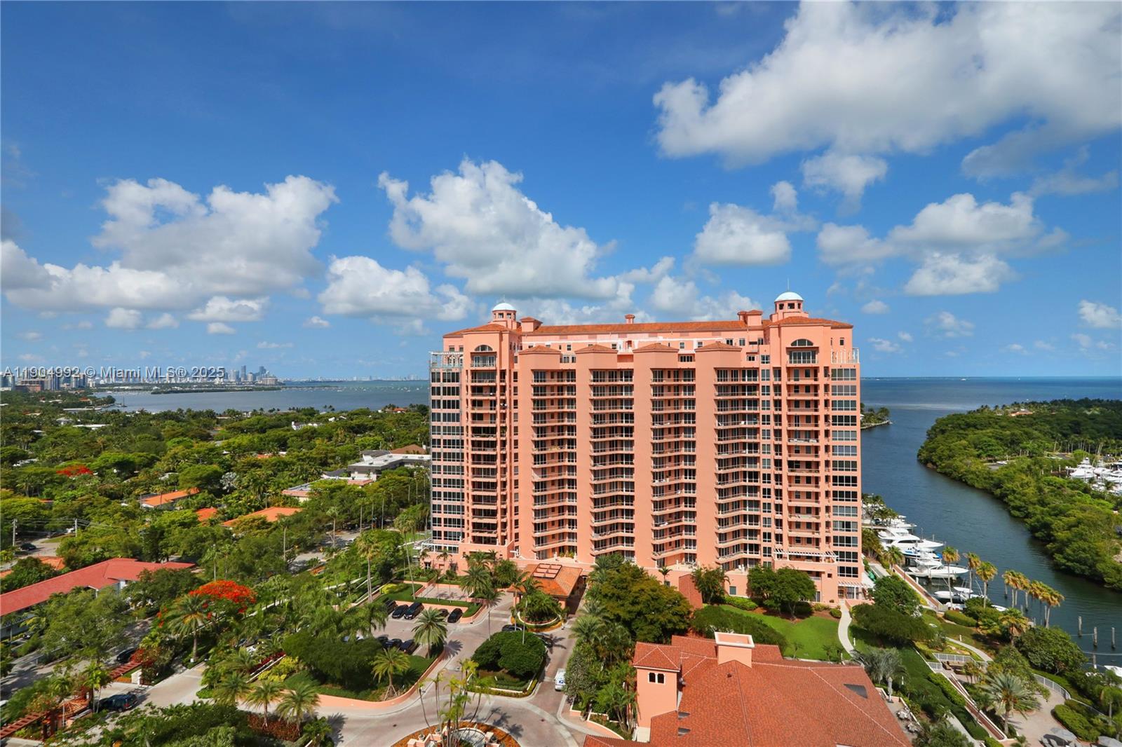 10 Edgewater Dr #4F, Coral Gables FL 33133