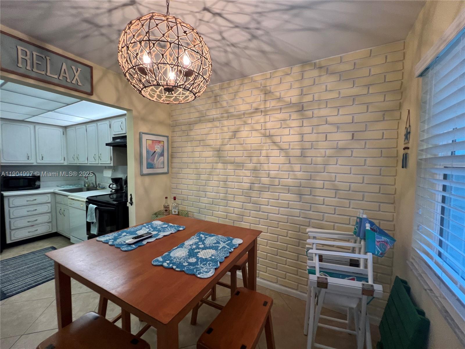 108 Bravado Ln #8, Palm Beach Shores FL 33404