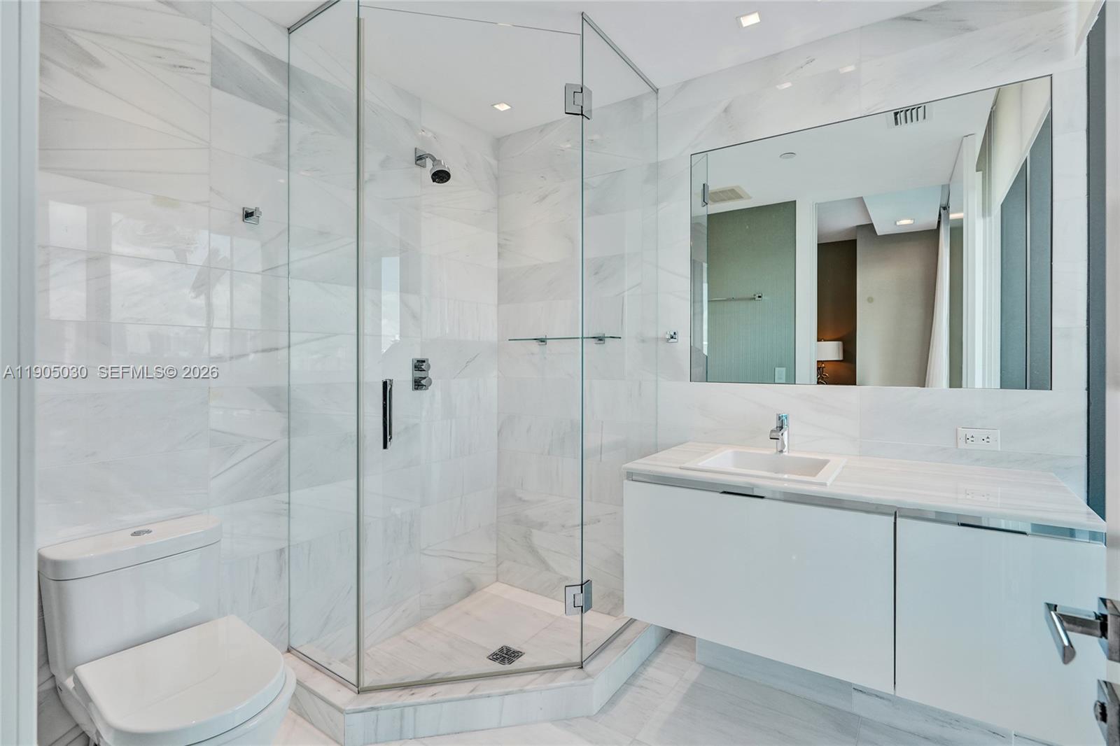 19575 Collins Ave #16, Sunny Isles Beach FL 33160