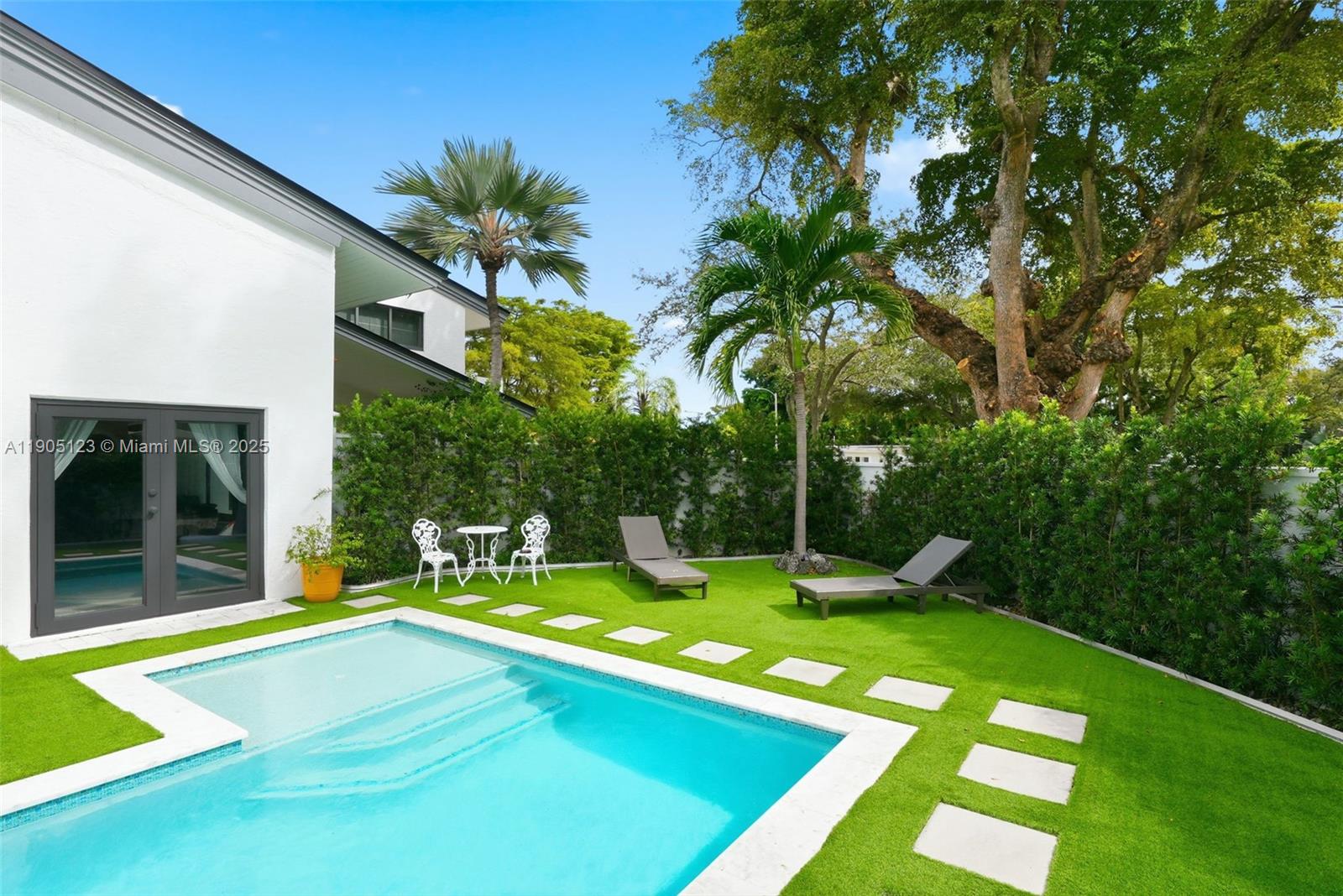 9200 NE 12th Ave, Miami Shores FL 33138