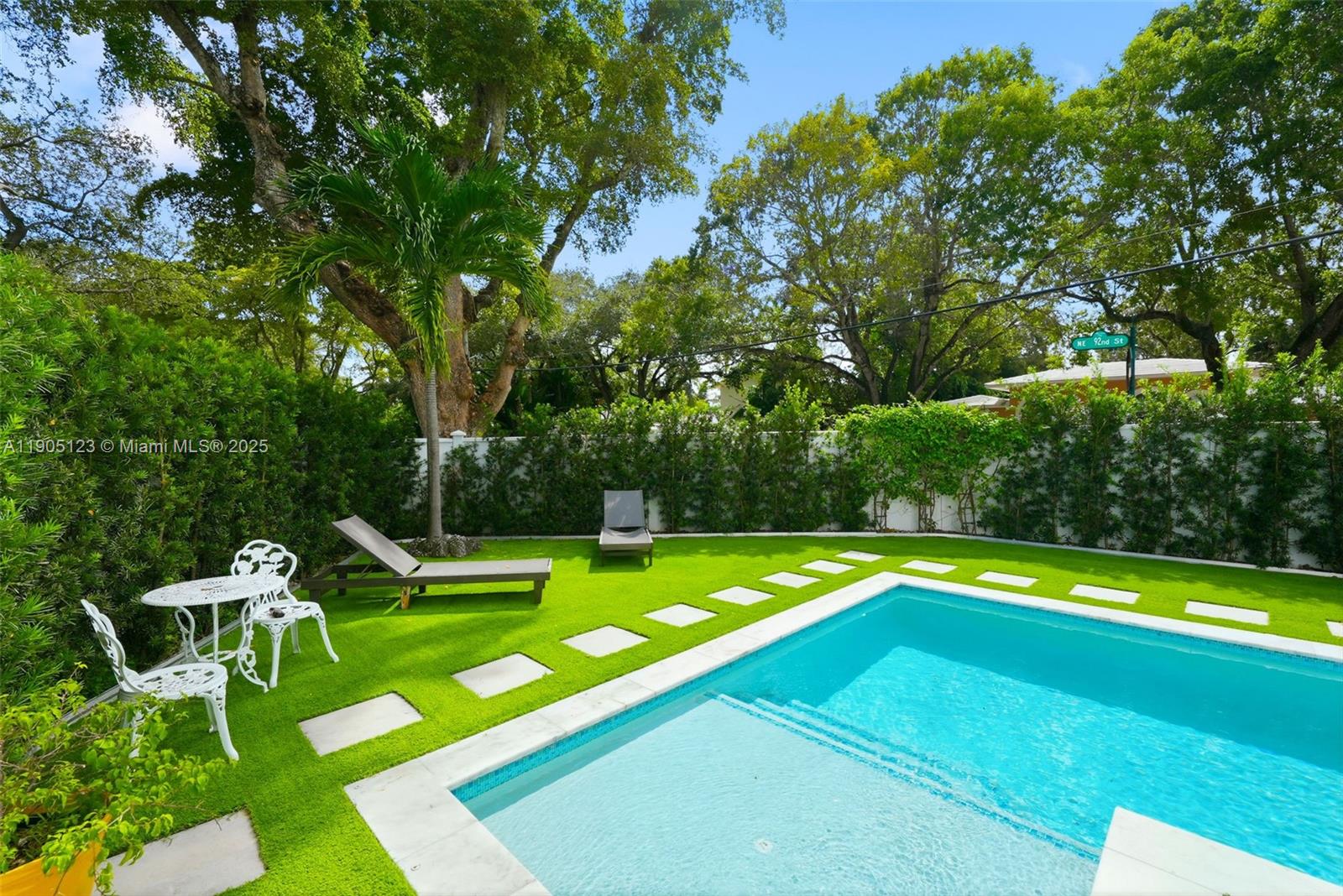 9200 NE 12th Ave, Miami Shores FL 33138