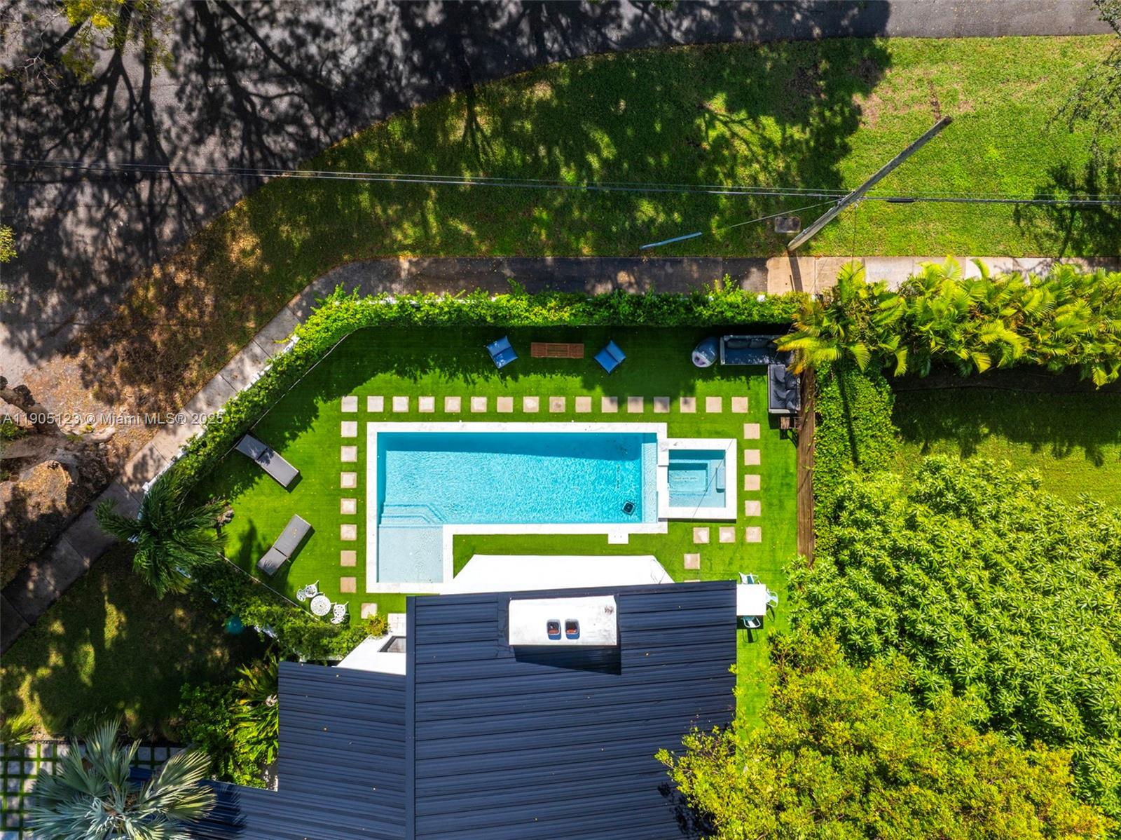 9200 NE 12th Ave, Miami Shores FL 33138