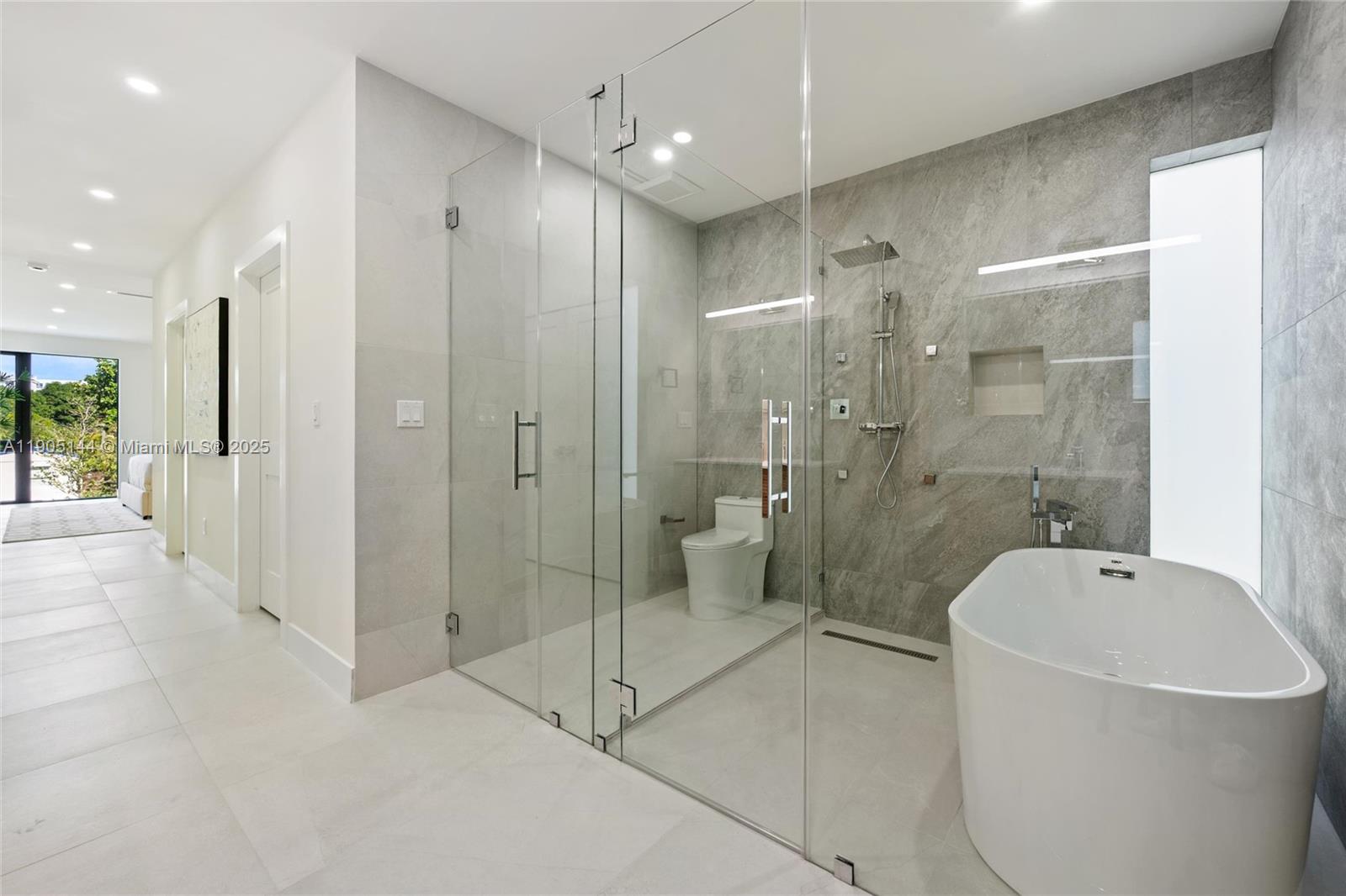 2127 SW 11th Ter, Miami FL 33135