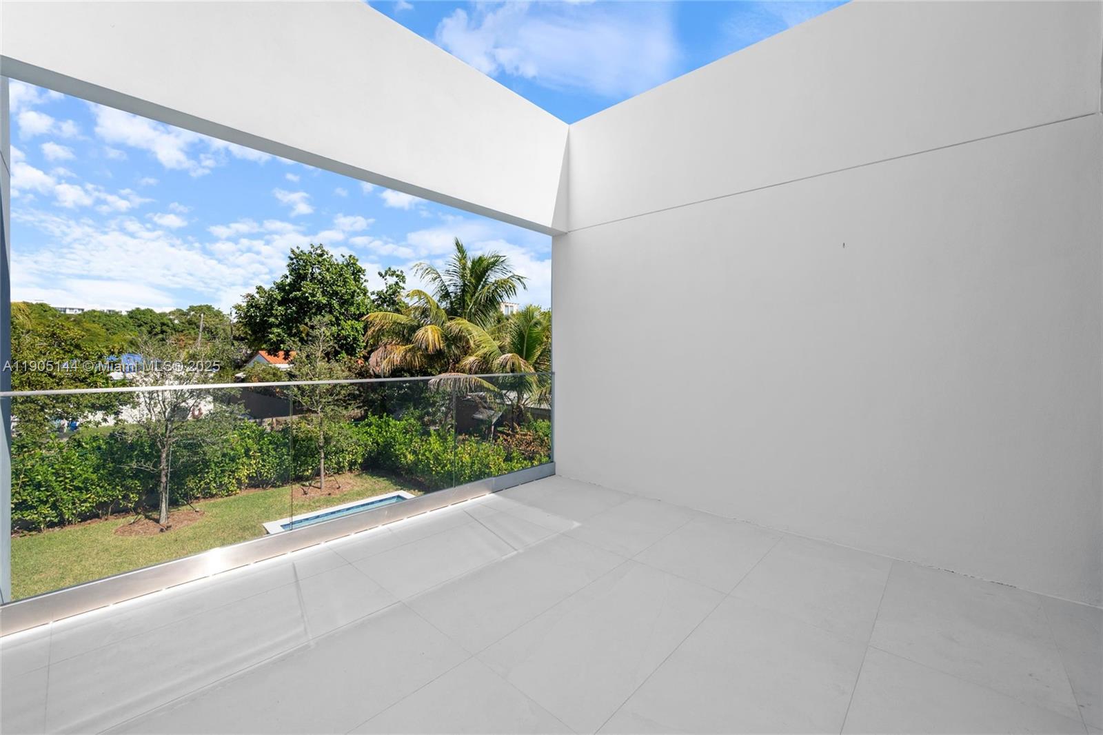 2127 SW 11th Ter, Miami FL 33135