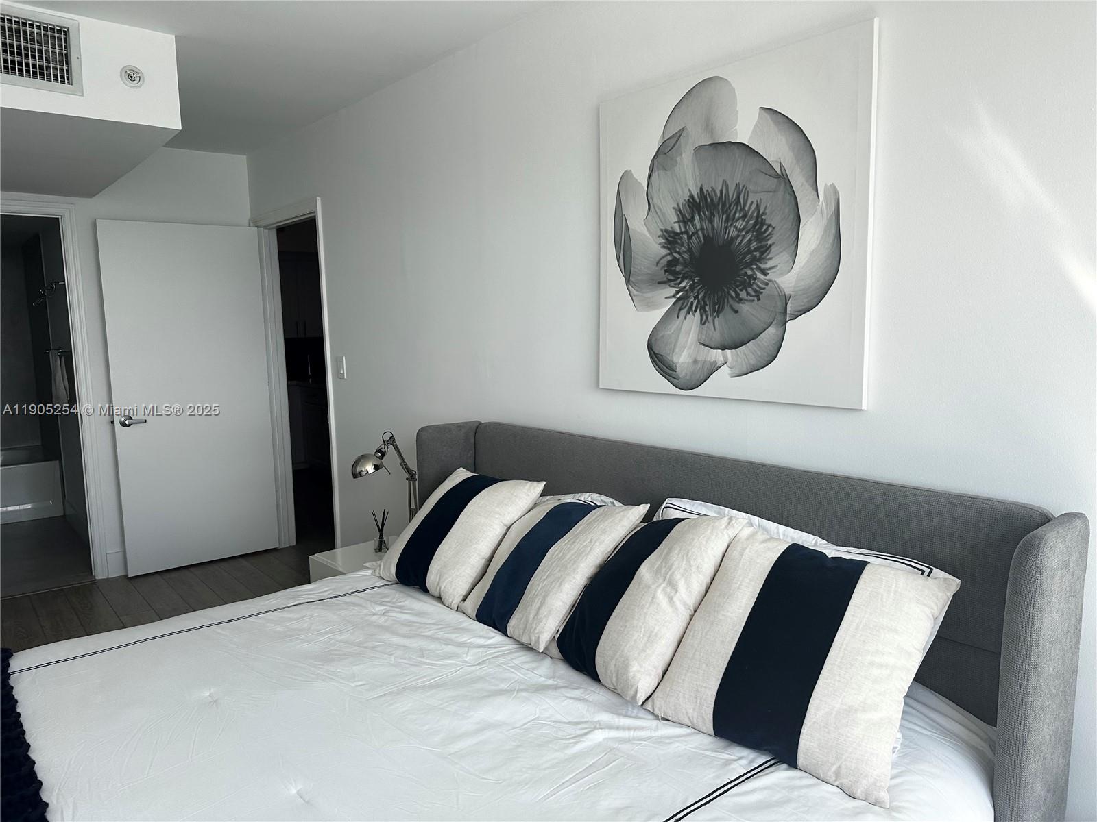 90 Alton Rd #1804, Miami Beach FL 33139