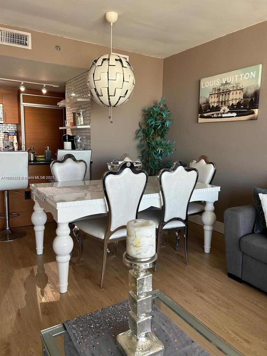 50 Biscayne Blvd #4607, Miami FL 33132