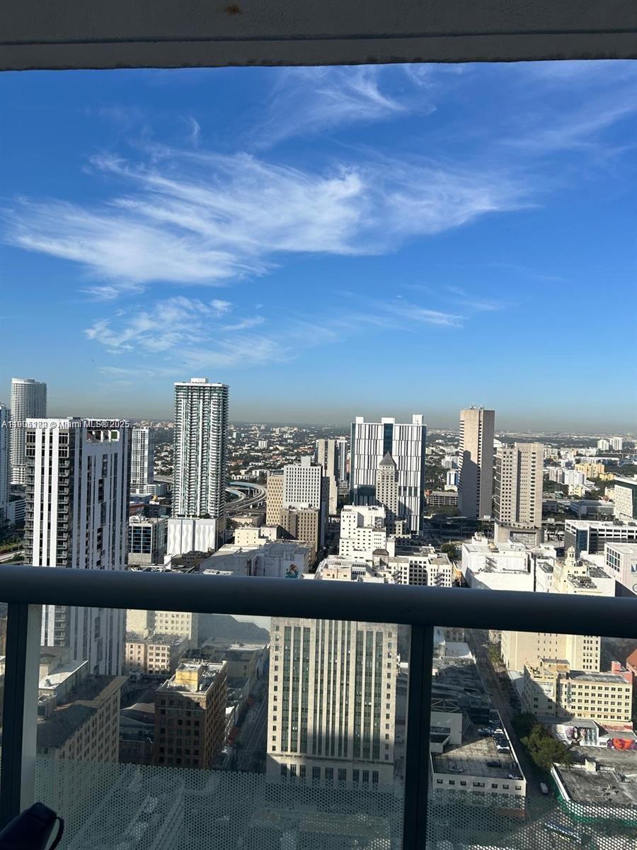 50 Biscayne Blvd #4607, Miami FL 33132