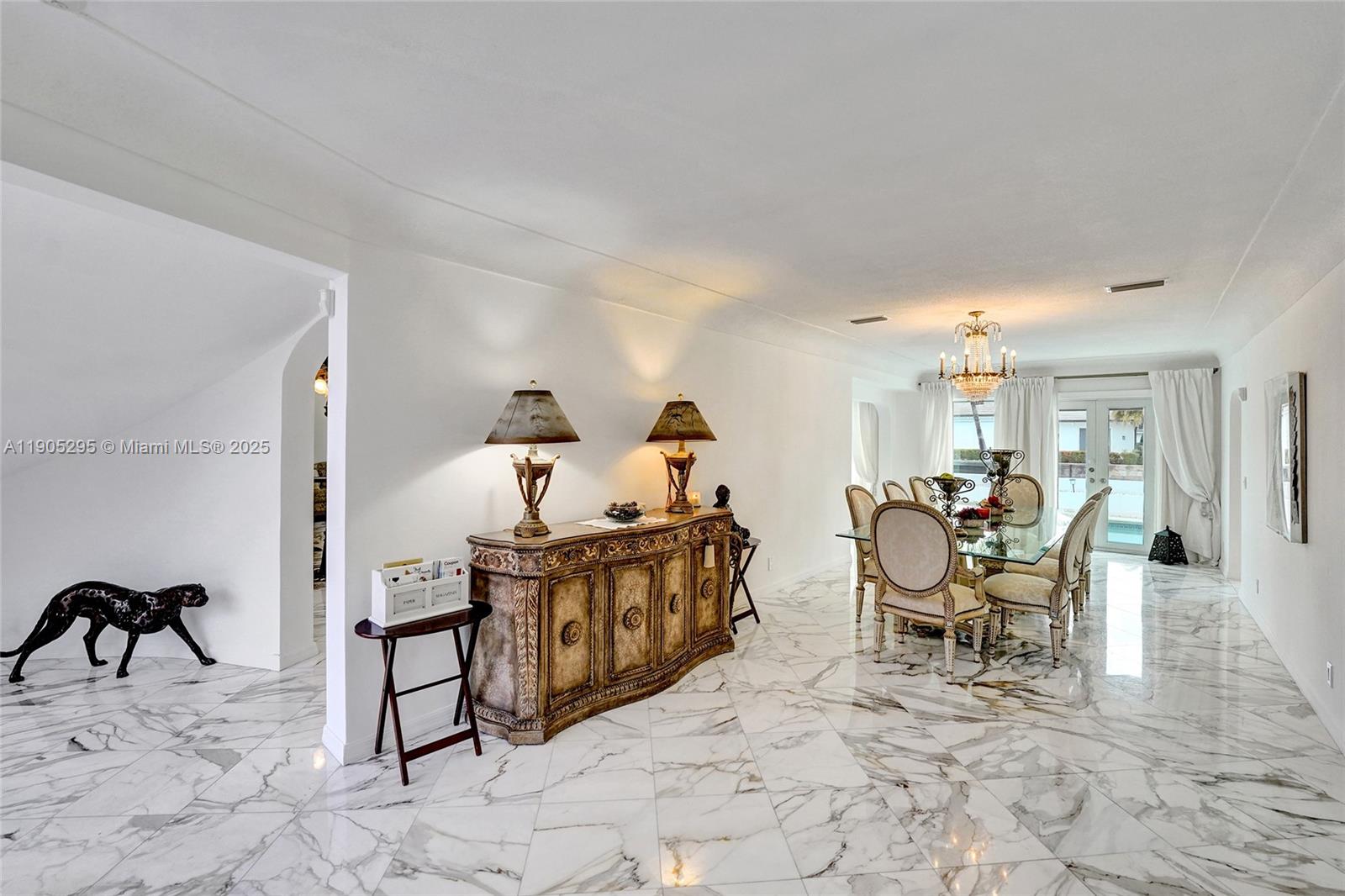 2889 NE 35th St, Fort Lauderdale FL 33306