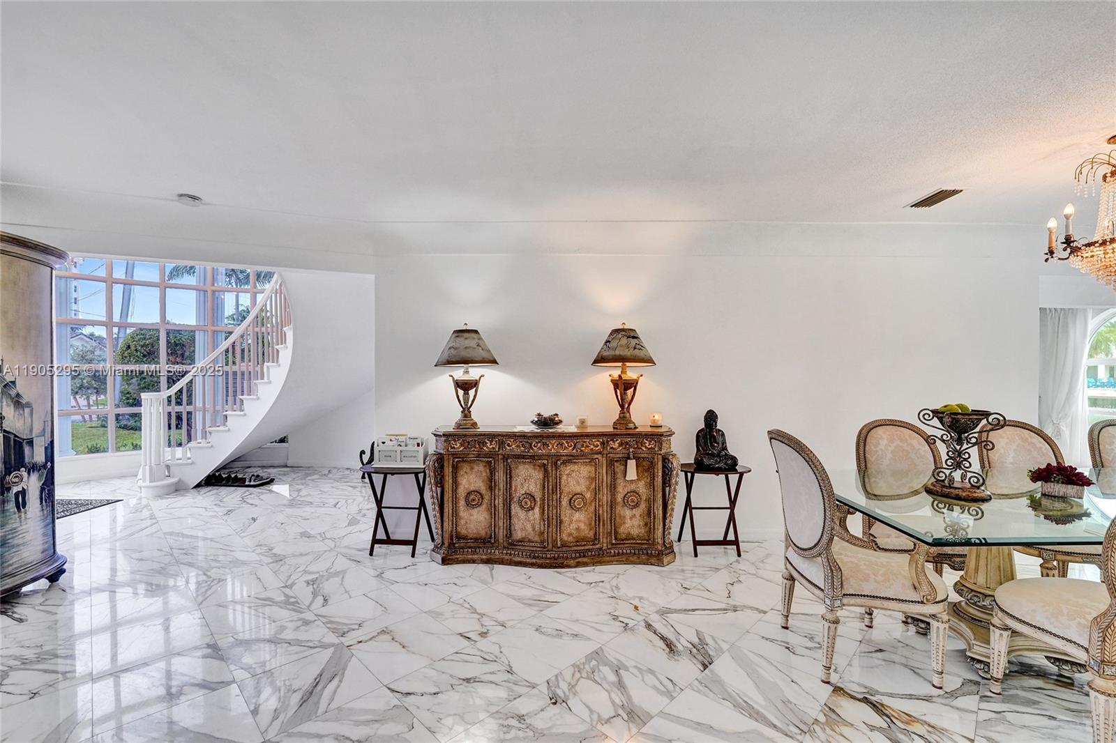 2889 NE 35th St, Fort Lauderdale FL 33306