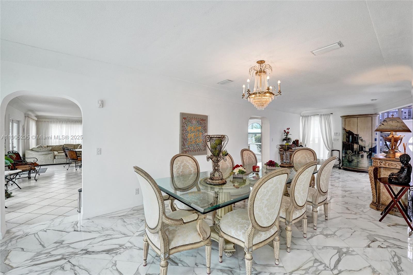 2889 NE 35th St, Fort Lauderdale FL 33306