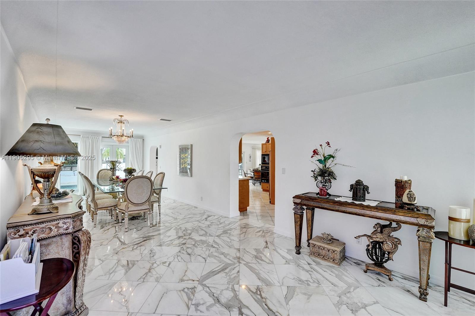 2889 NE 35th St, Fort Lauderdale FL 33306