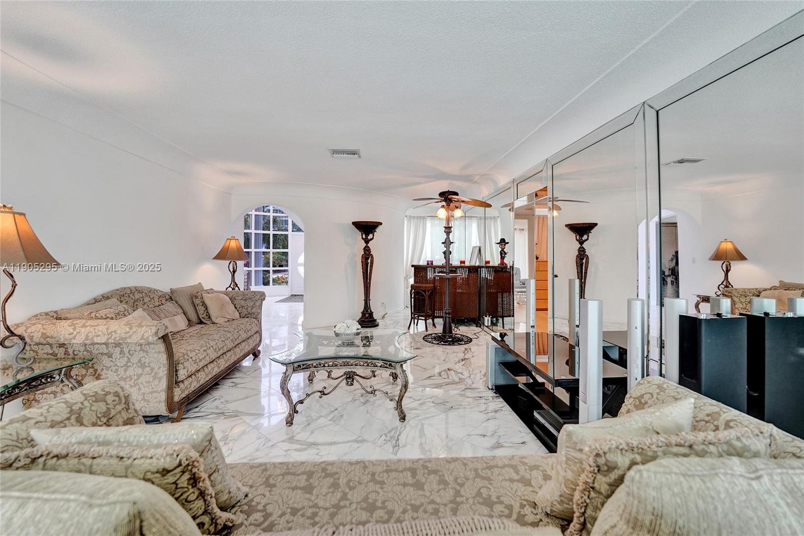 2889 NE 35th St, Fort Lauderdale FL 33306