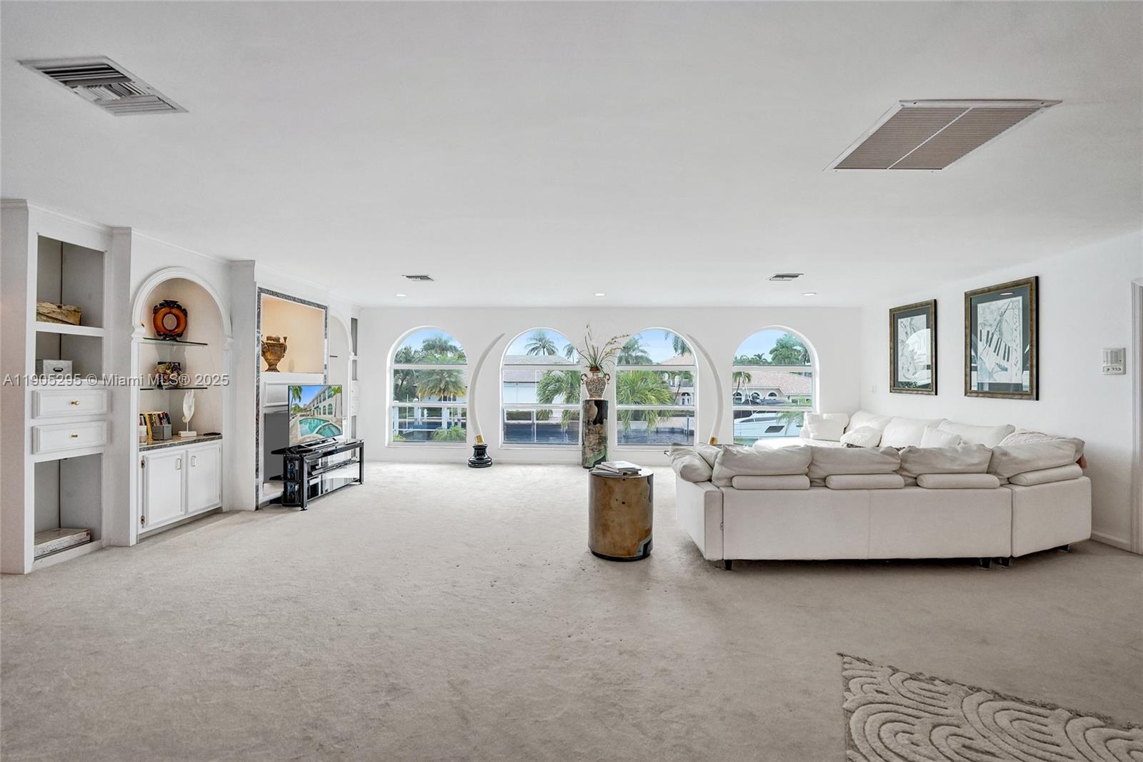 2889 NE 35th St, Fort Lauderdale FL 33306
