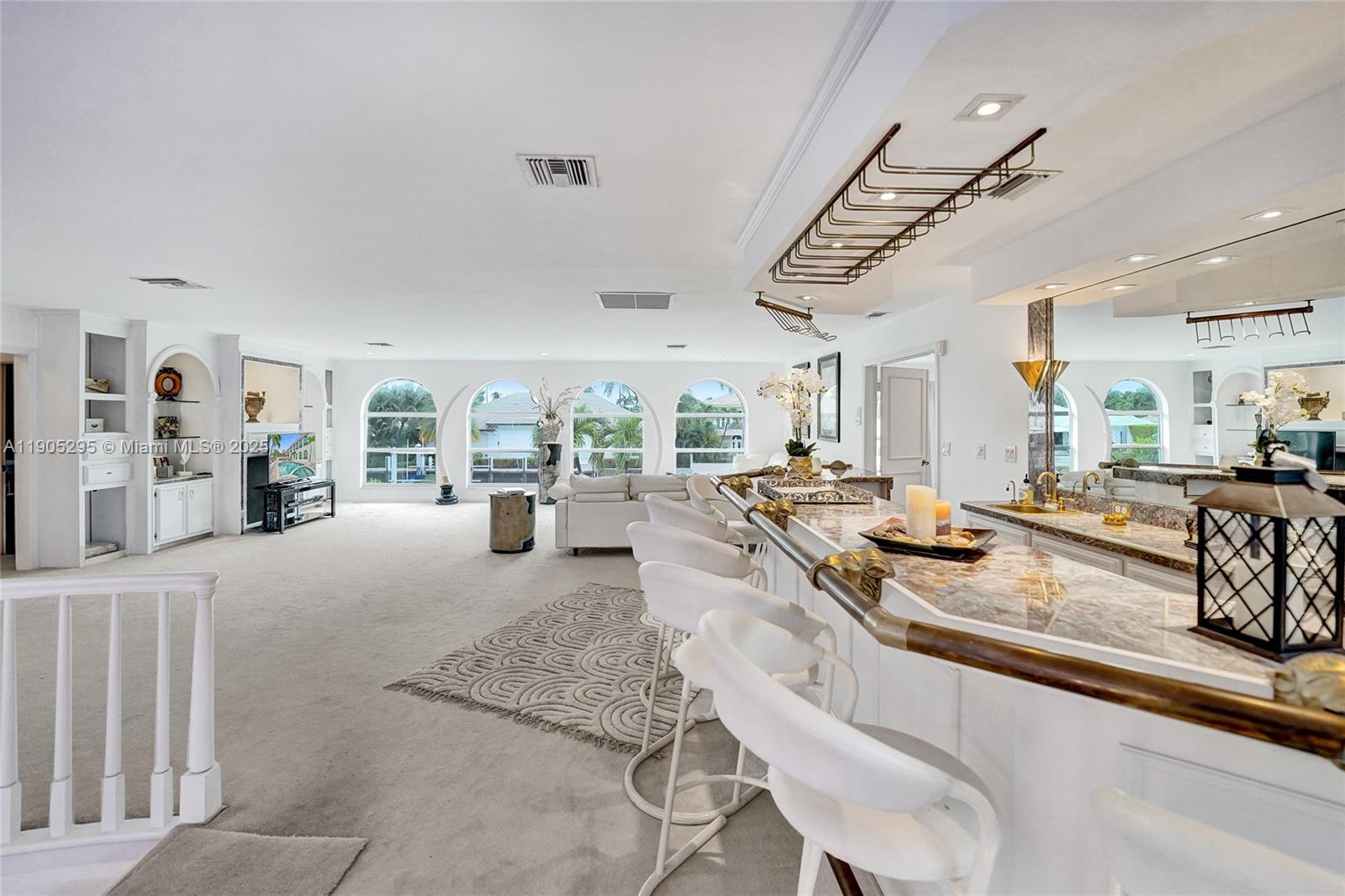 2889 NE 35th St, Fort Lauderdale FL 33306