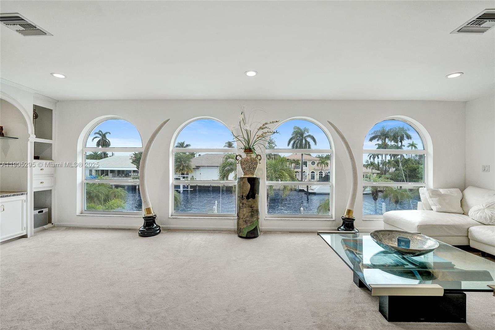 2889 NE 35th St, Fort Lauderdale FL 33306