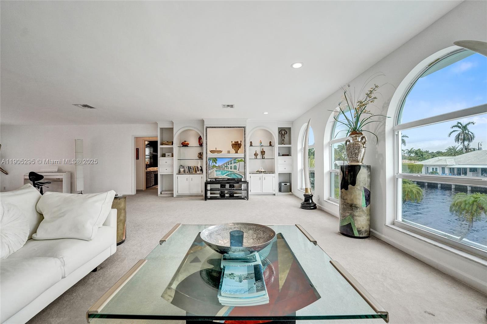 2889 NE 35th St, Fort Lauderdale FL 33306