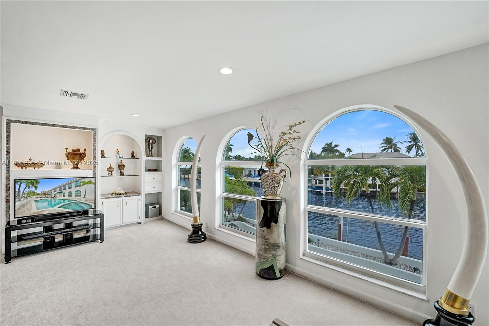 2889 NE 35th St, Fort Lauderdale FL 33306