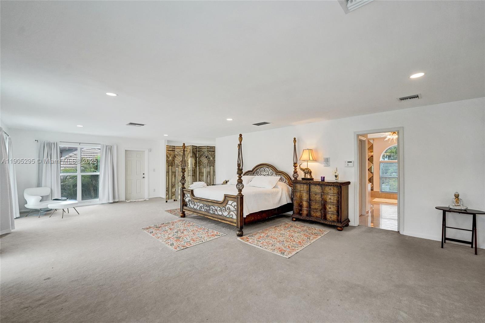 2889 NE 35th St, Fort Lauderdale FL 33306