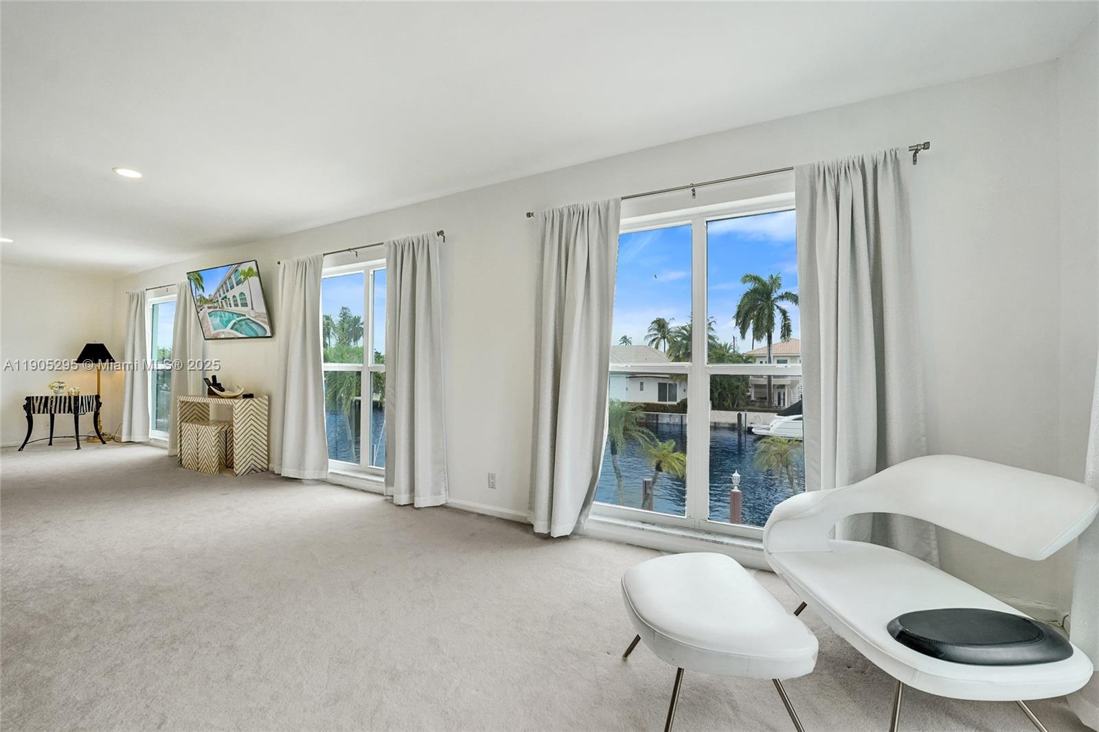 2889 NE 35th St, Fort Lauderdale FL 33306