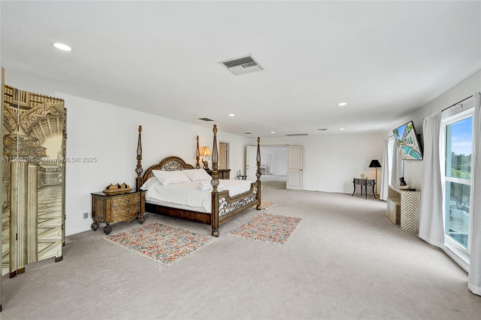 2889 NE 35th St, Fort Lauderdale FL 33306