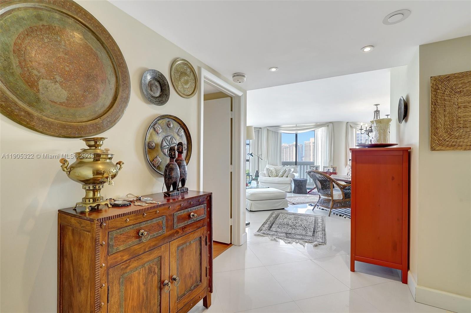 1000 Island Blvd #2004, Aventura FL 33160