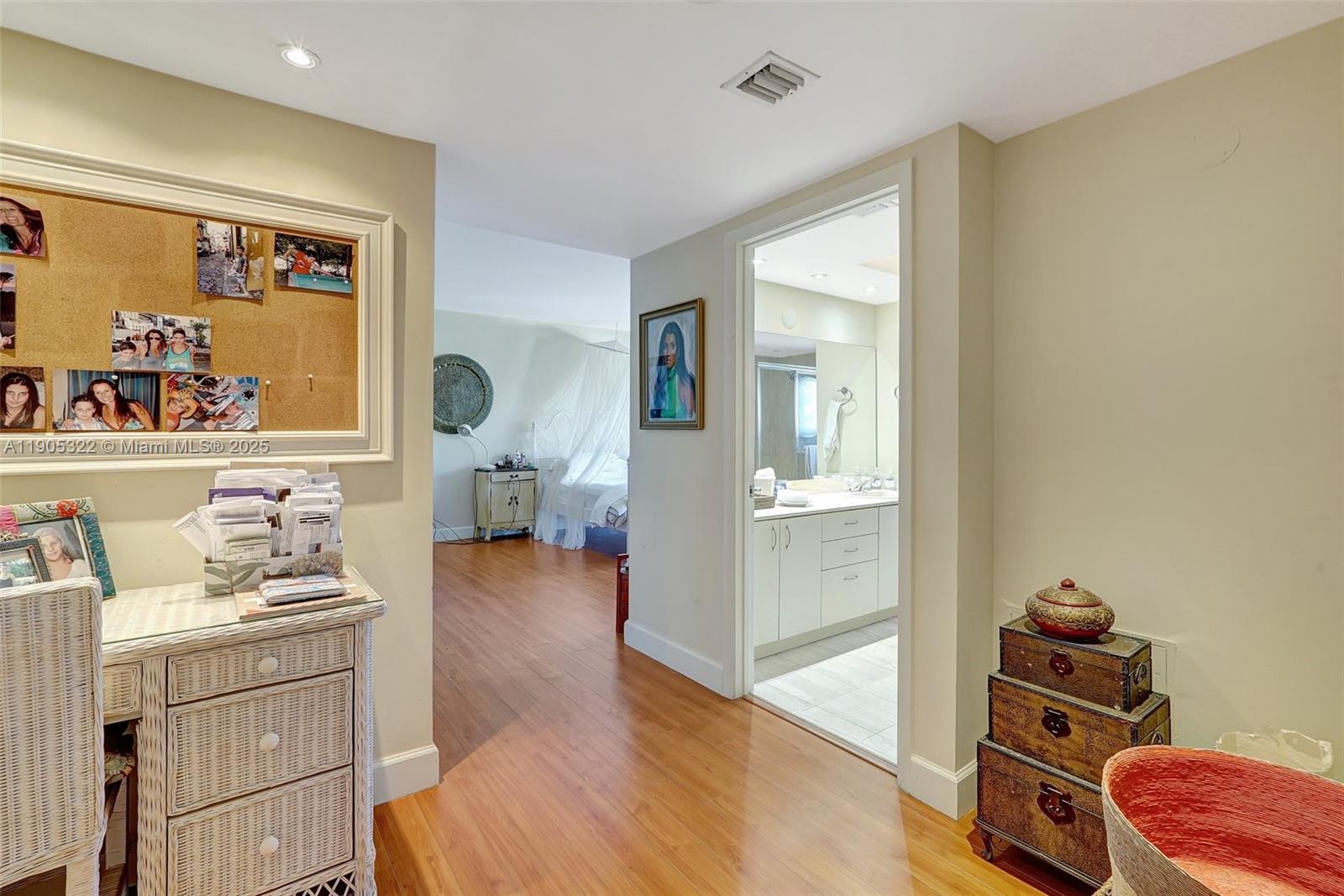 1000 Island Blvd #2004, Aventura FL 33160