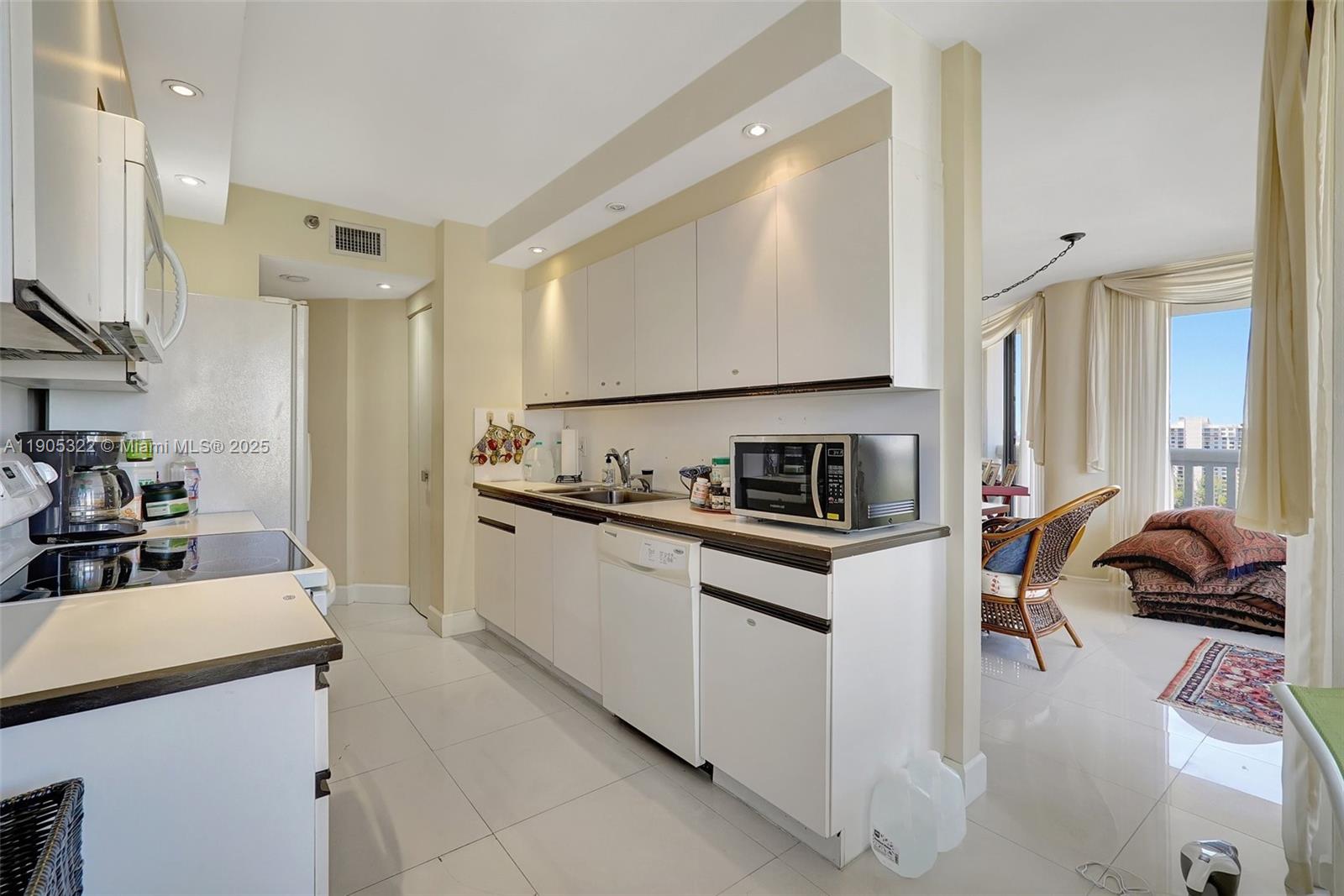 1000 Island Blvd #2004, Aventura FL 33160