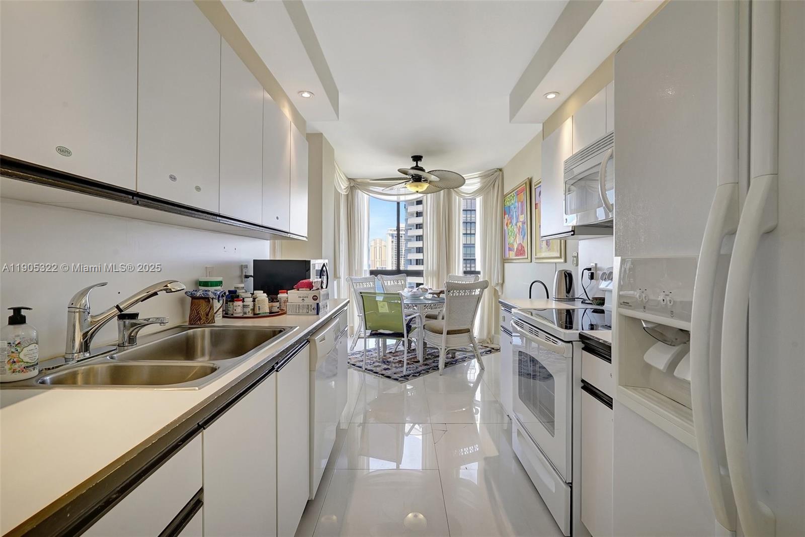 1000 Island Blvd #2004, Aventura FL 33160