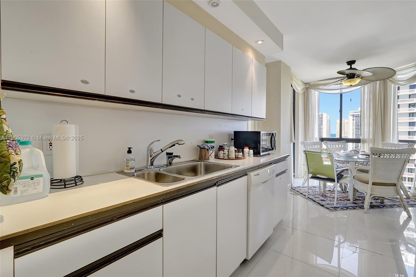 1000 Island Blvd #2004, Aventura FL 33160