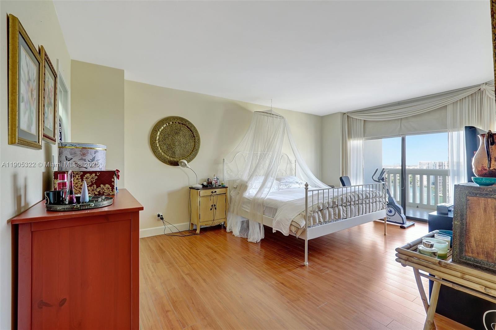 1000 Island Blvd #2004, Aventura FL 33160