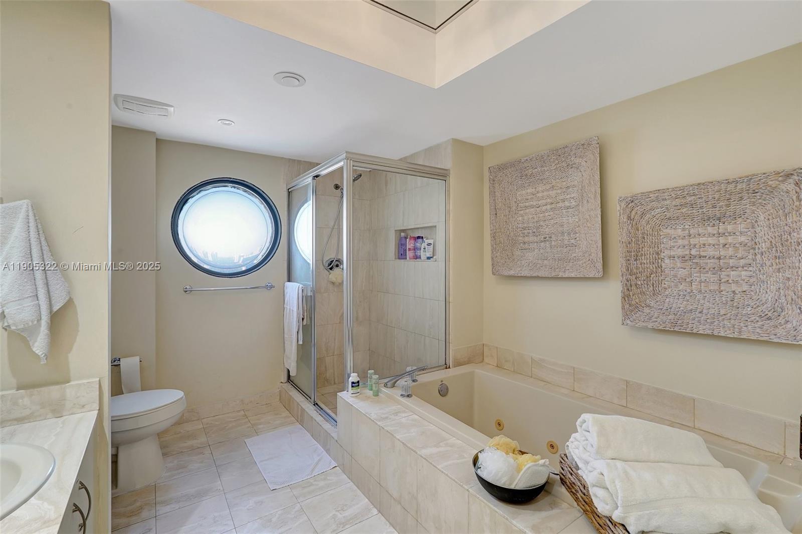 1000 Island Blvd #2004, Aventura FL 33160