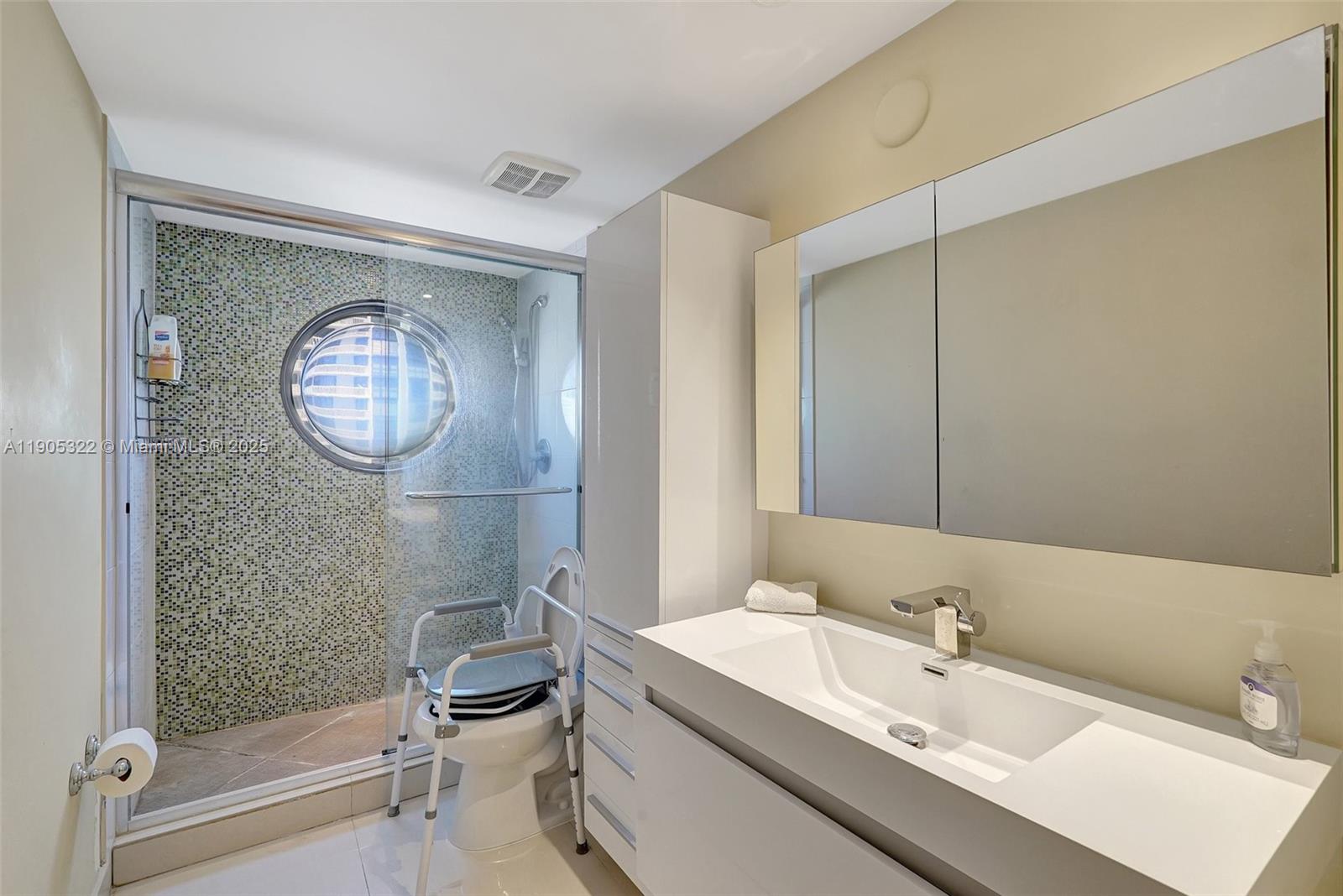 1000 Island Blvd #2004, Aventura FL 33160