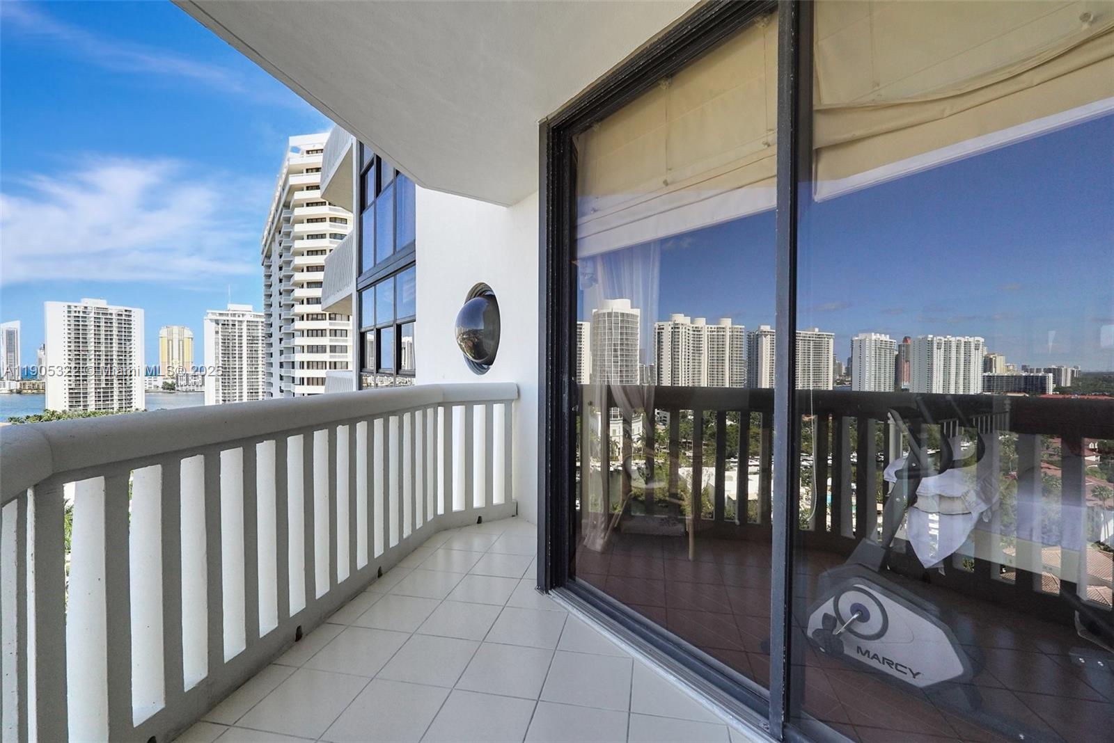 1000 Island Blvd #2004, Aventura FL 33160