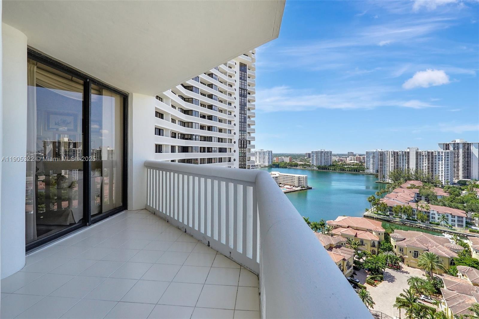 1000 Island Blvd #2004, Aventura FL 33160