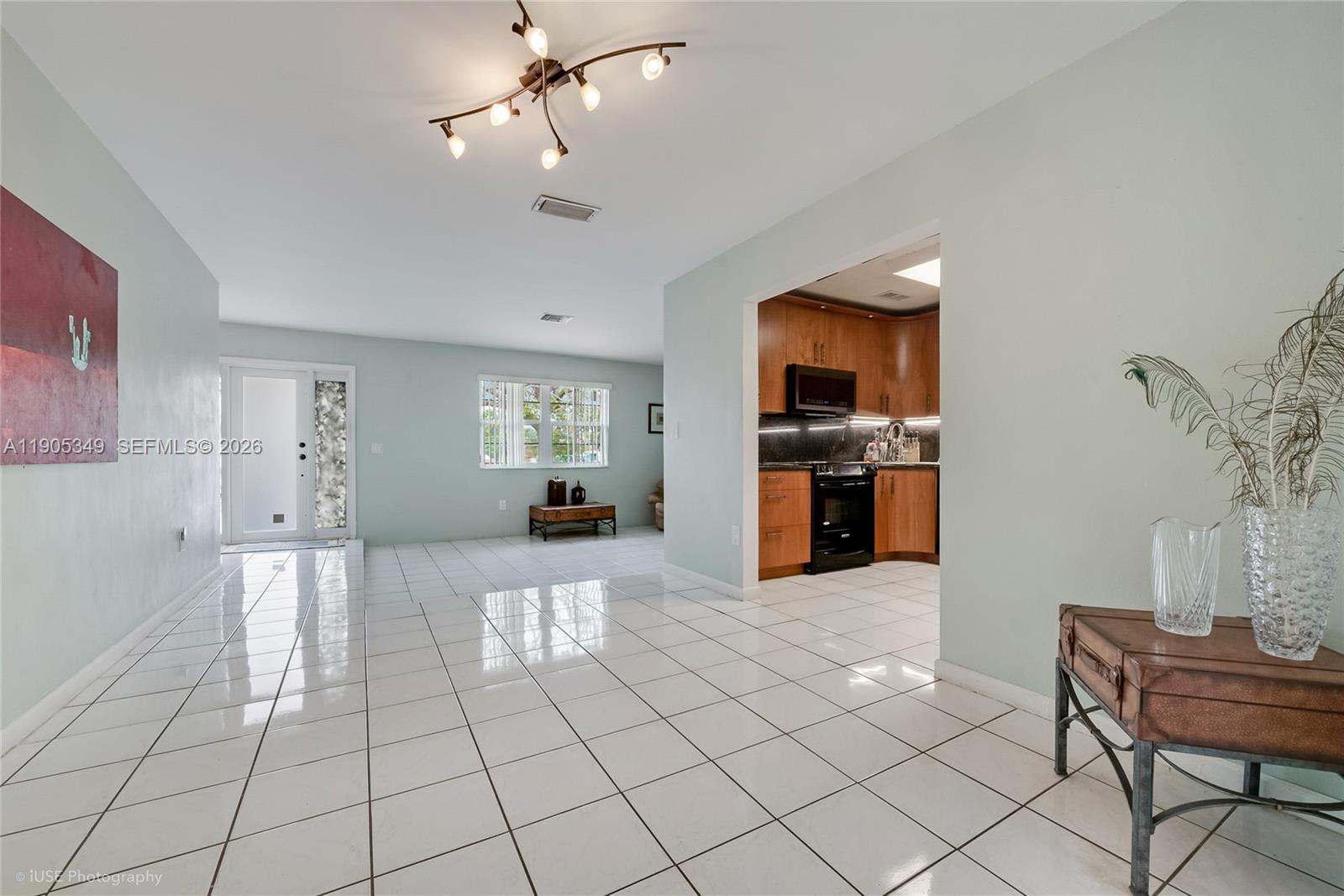 9500 SW 79th St, Miami FL 33173