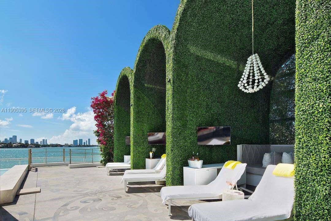 1100 West Ave #1004, Miami Beach FL 33139
