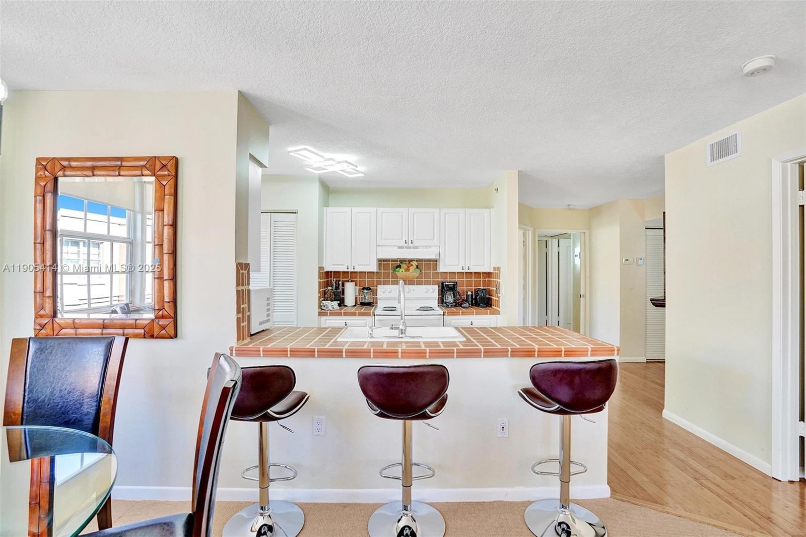 19877 E Country Club Dr #3607, Aventura FL 33180