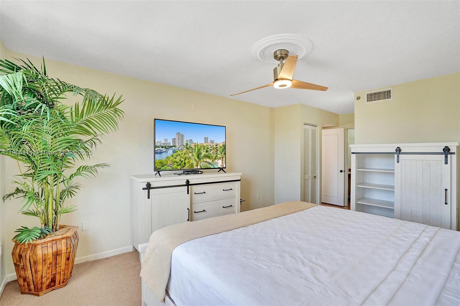 19877 E Country Club Dr #3607, Aventura FL 33180