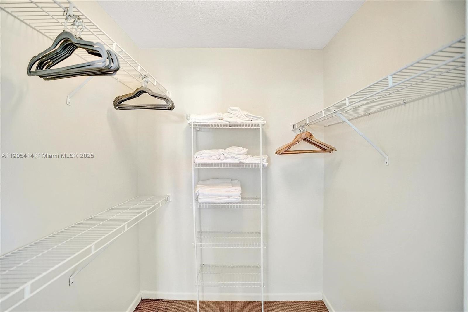 19877 E Country Club Dr #3607, Aventura FL 33180