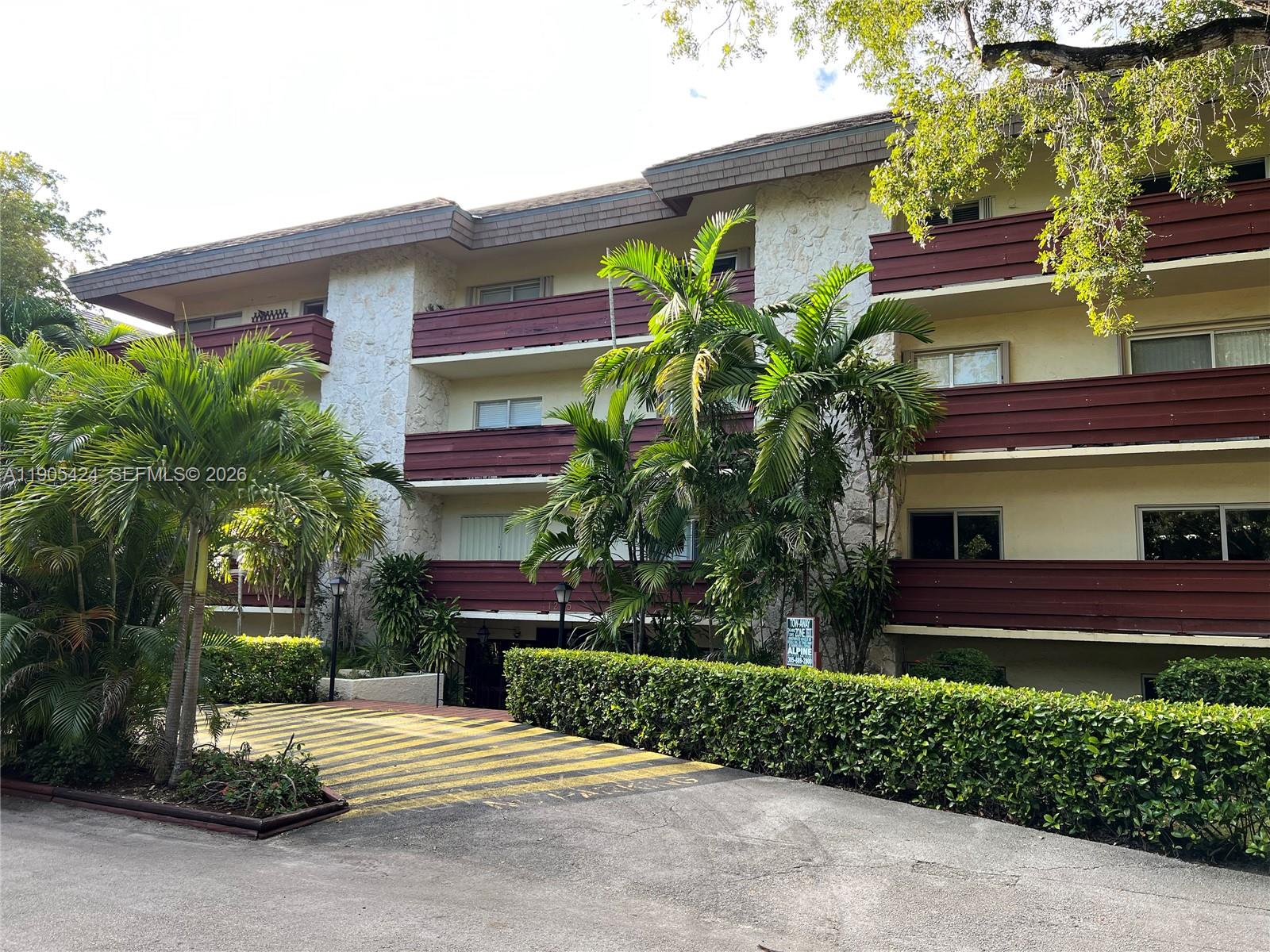 1205 Mariposa Ave #402, Coral Gables FL 33146