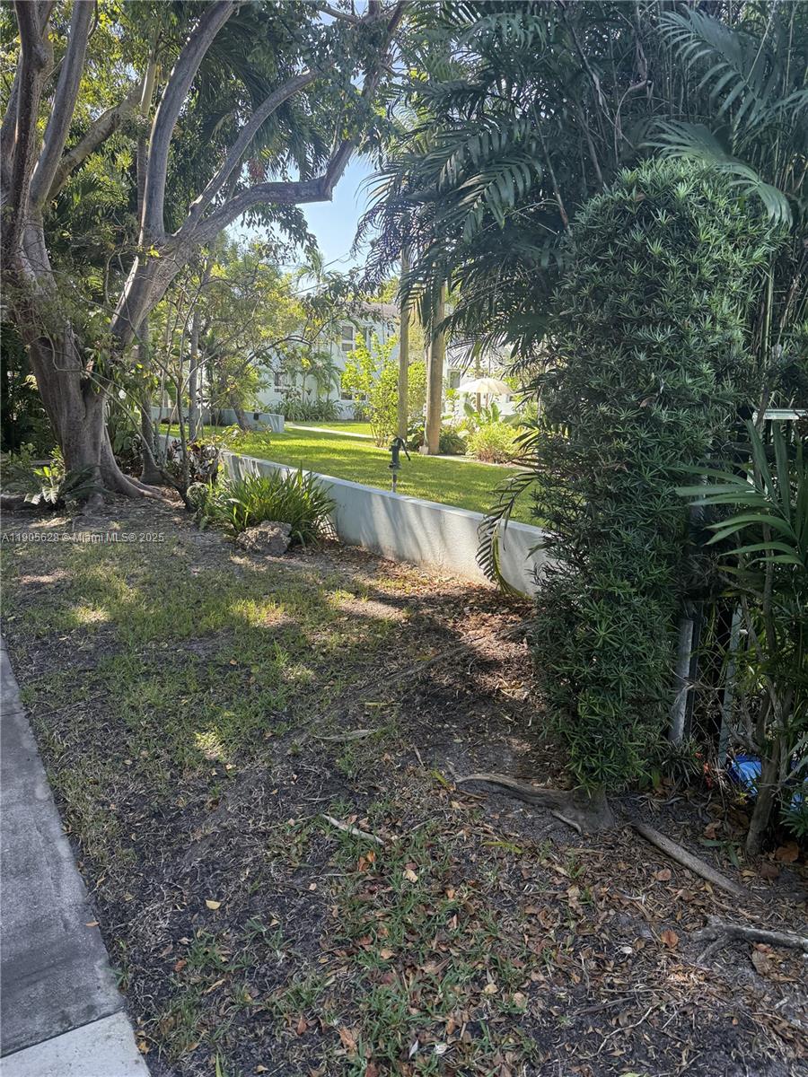7700 SW 56th Ave #4, Miami FL 33143