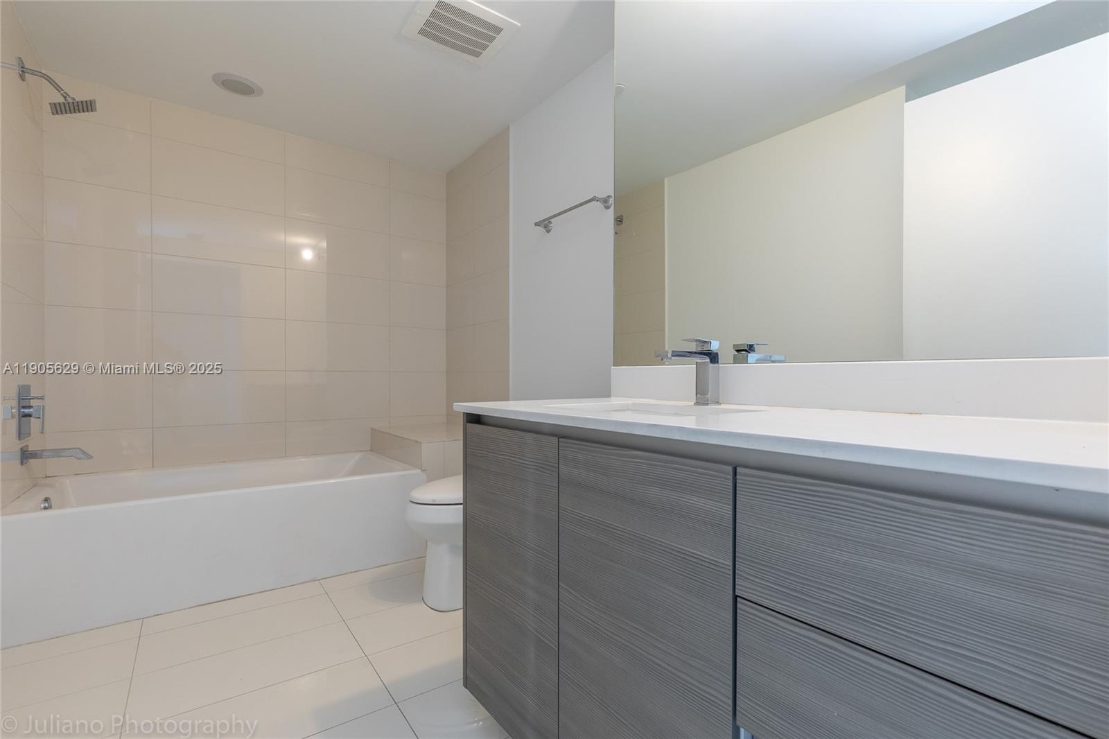460 NE 28th St #1905, Miami FL 33137