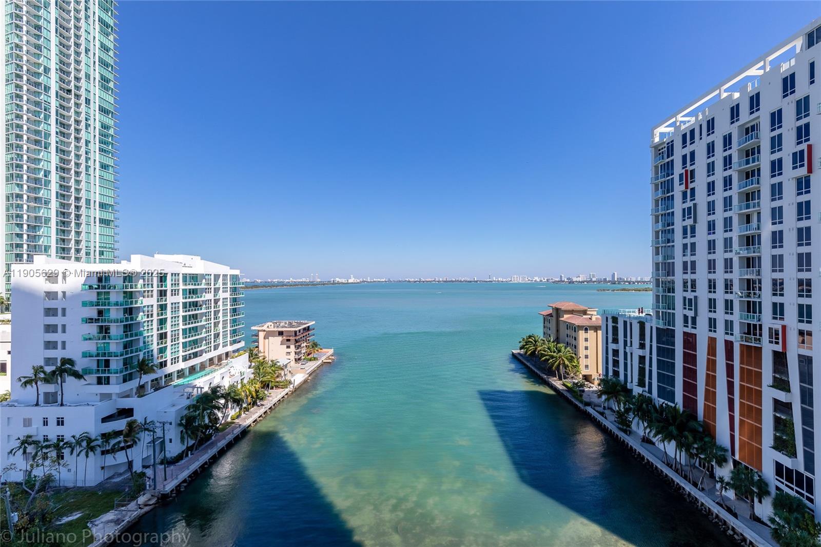 460 NE 28th St #1905, Miami FL 33137