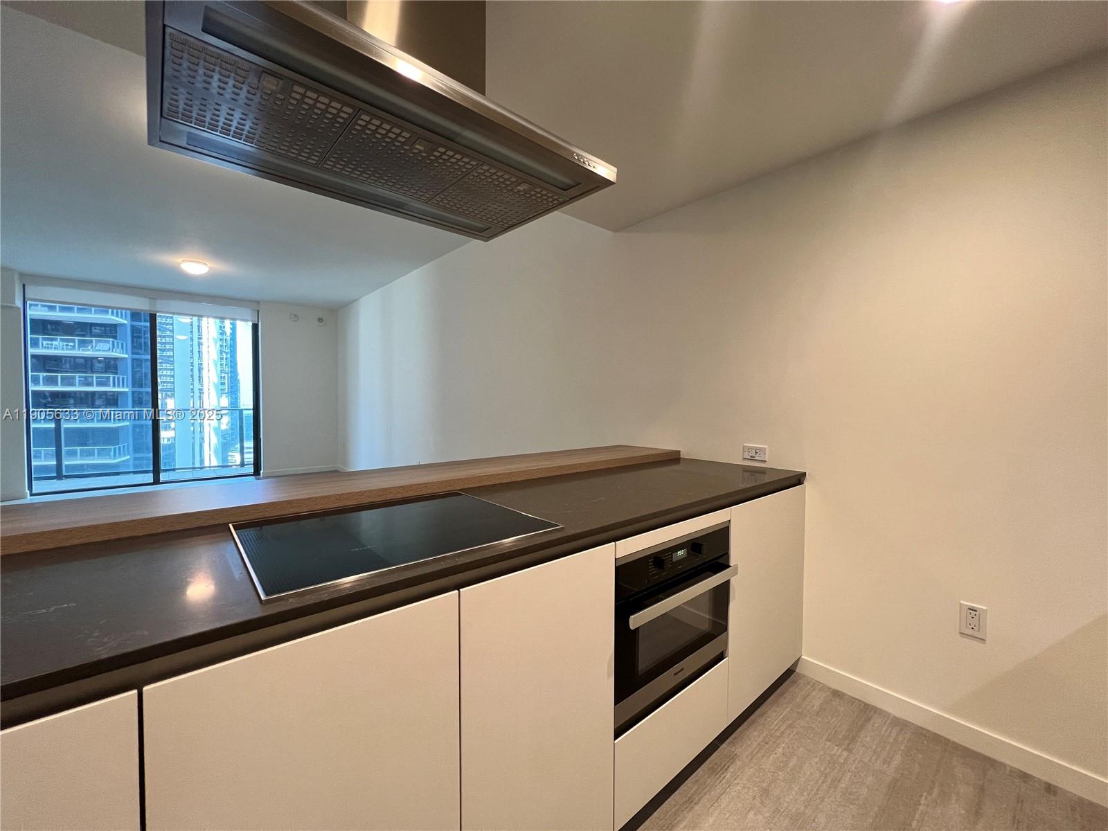 1000 Brickell Plz #3503, Miami FL 33131