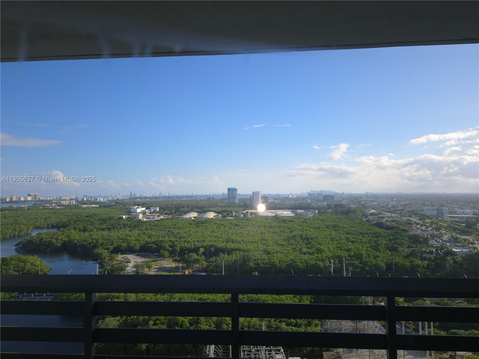 16385 N Biscayne Blvd #2704, North Miami Beach FL 33160